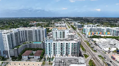 140 S Dixie Highway Hollywood FL 33020