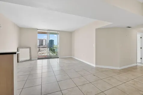 140 S Dixie Highway Hollywood FL 33020