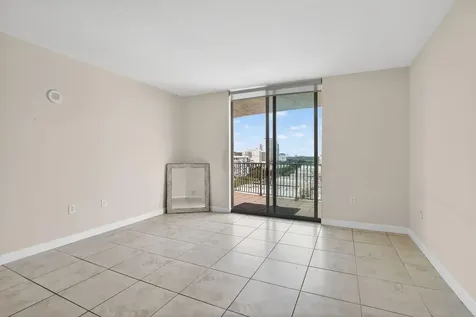 140 S Dixie Highway Hollywood FL 33020