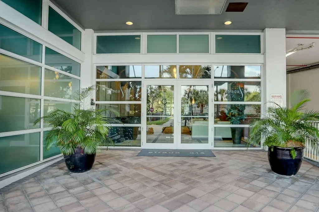 315 NE 3rd Avenue Fort Lauderdale FL 33301