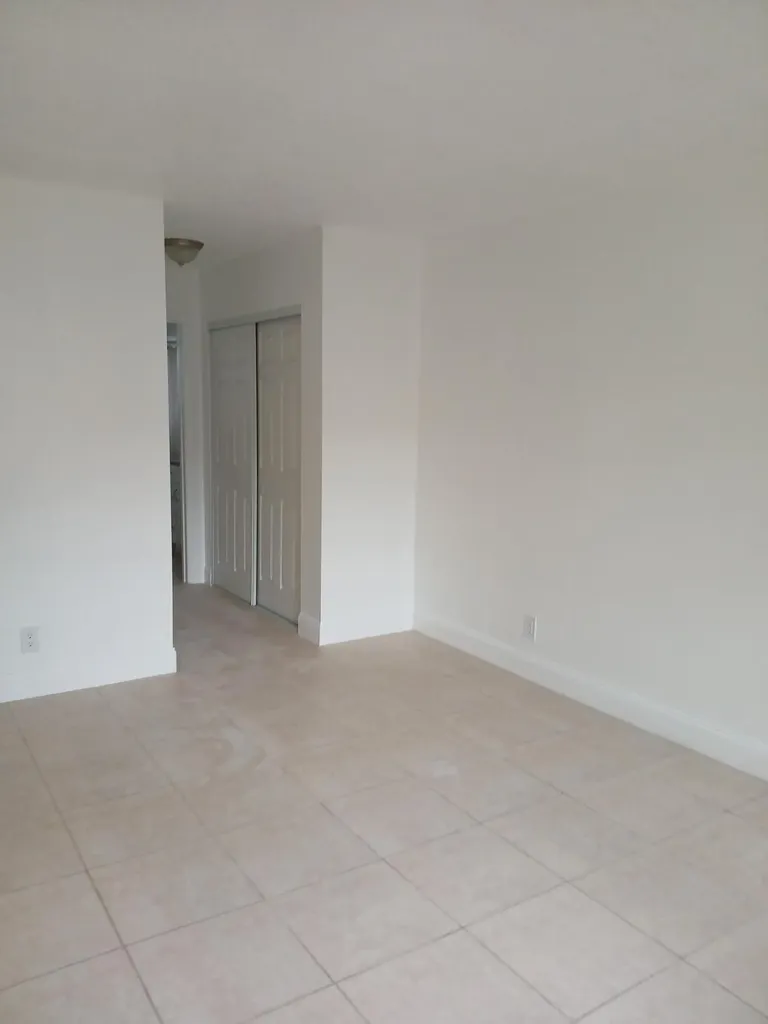 4760 Lucerne Lakes Boulevard W Lake Worth FL 33467
