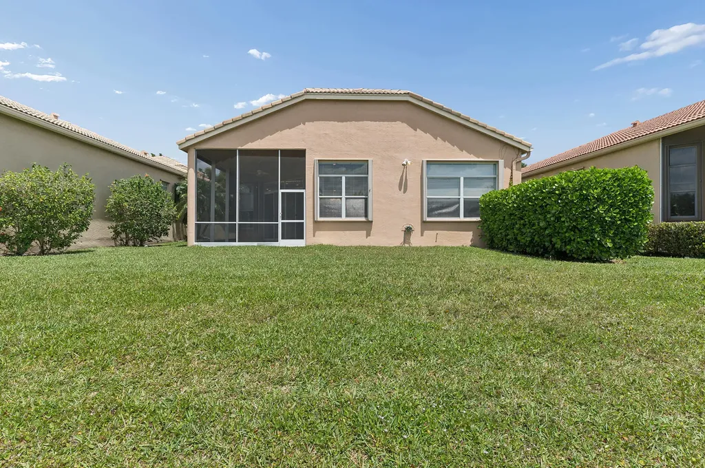 9258 Via Elegante Wellington FL 33411