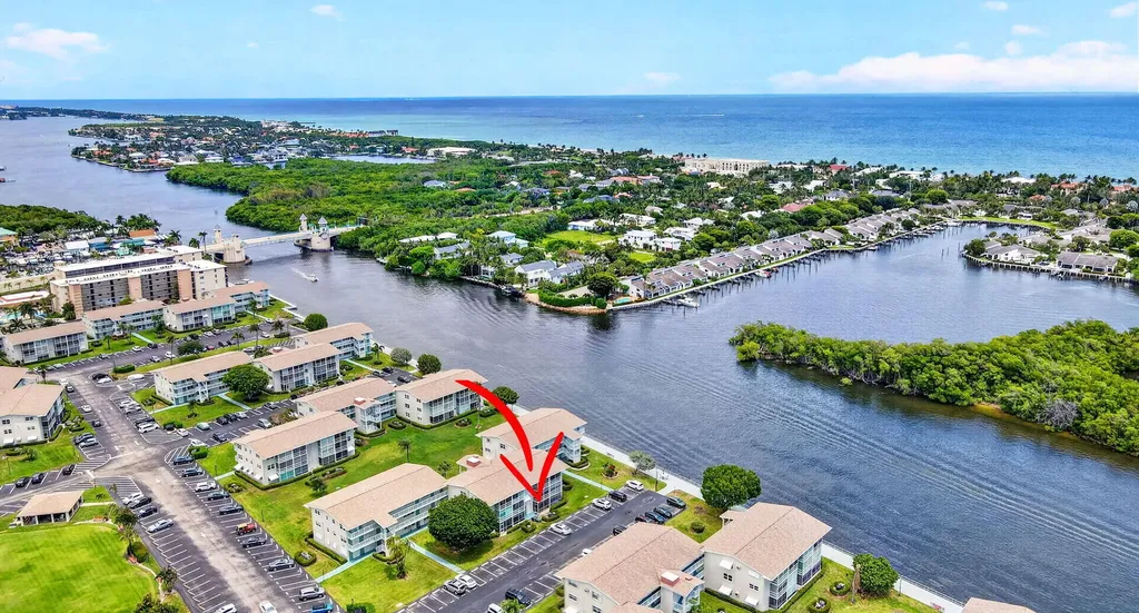 370 Horizon Street E Boynton Beach FL 33435