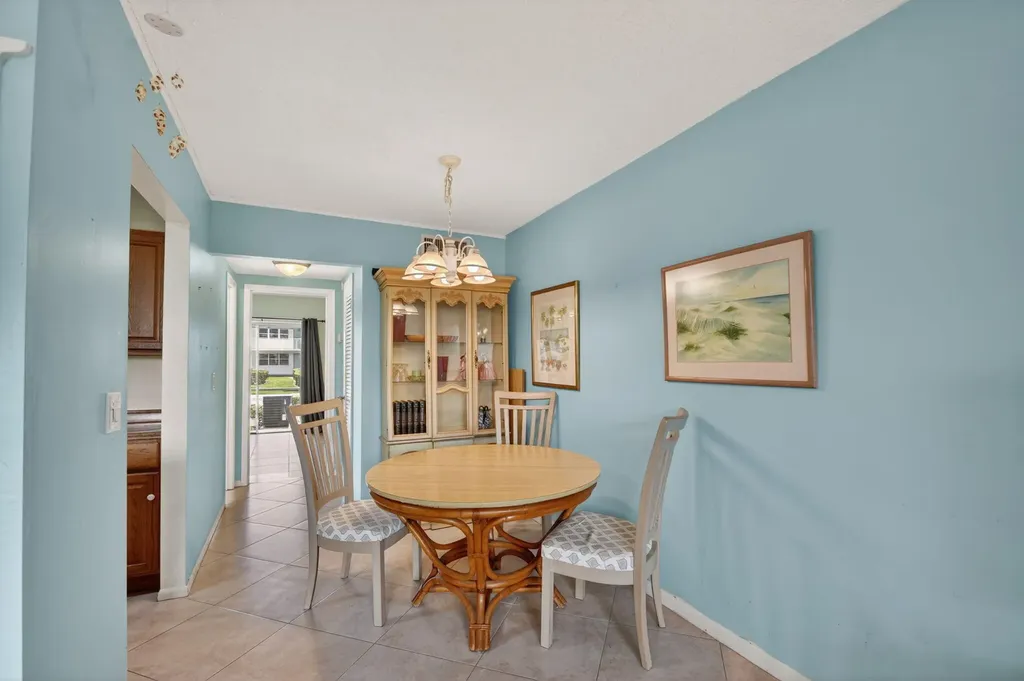 370 Horizon Street E Boynton Beach FL 33435