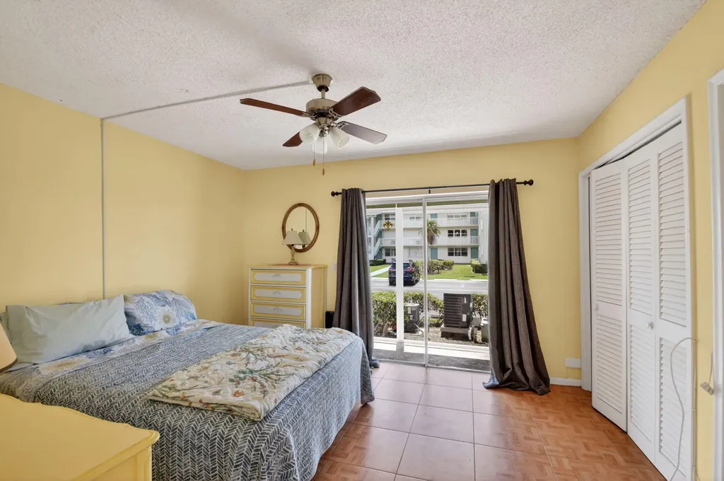 370 Horizon Street E Boynton Beach FL 33435