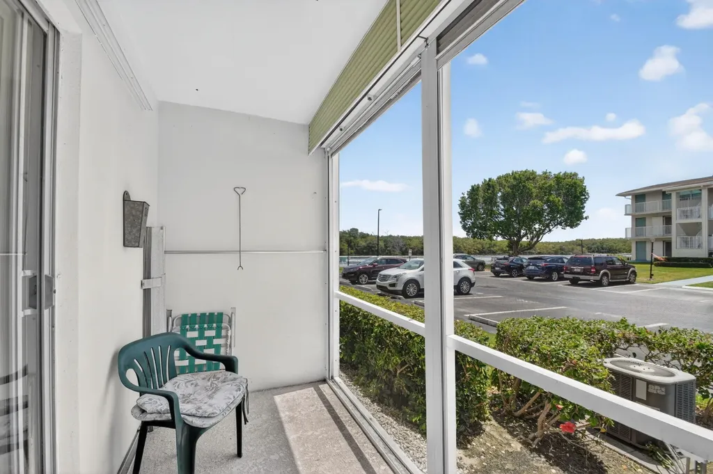 370 Horizon Street E Boynton Beach FL 33435