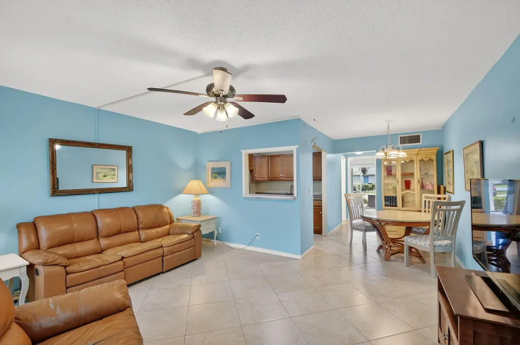370 Horizon Street E Boynton Beach FL 33435