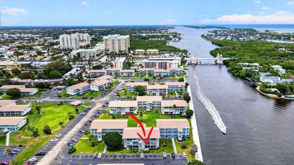 370 Horizon Street E Boynton Beach FL 33435