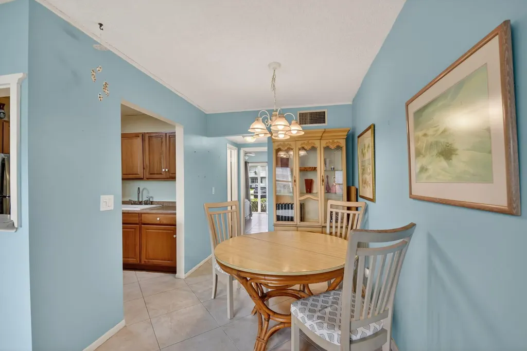 370 Horizon Street E Boynton Beach FL 33435