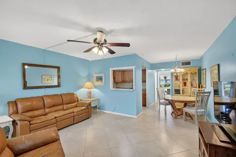 370 Horizon Street E Boynton Beach FL 33435
