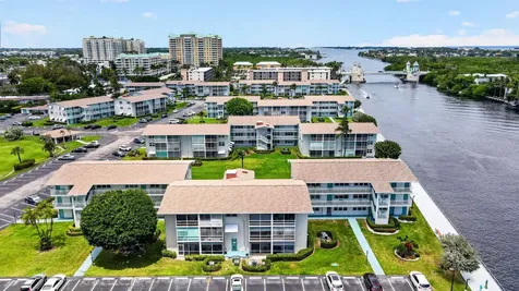 370 Horizon Street E Boynton Beach FL 33435