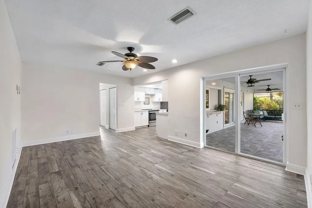7307 SW 9th Court Plantation FL 33317