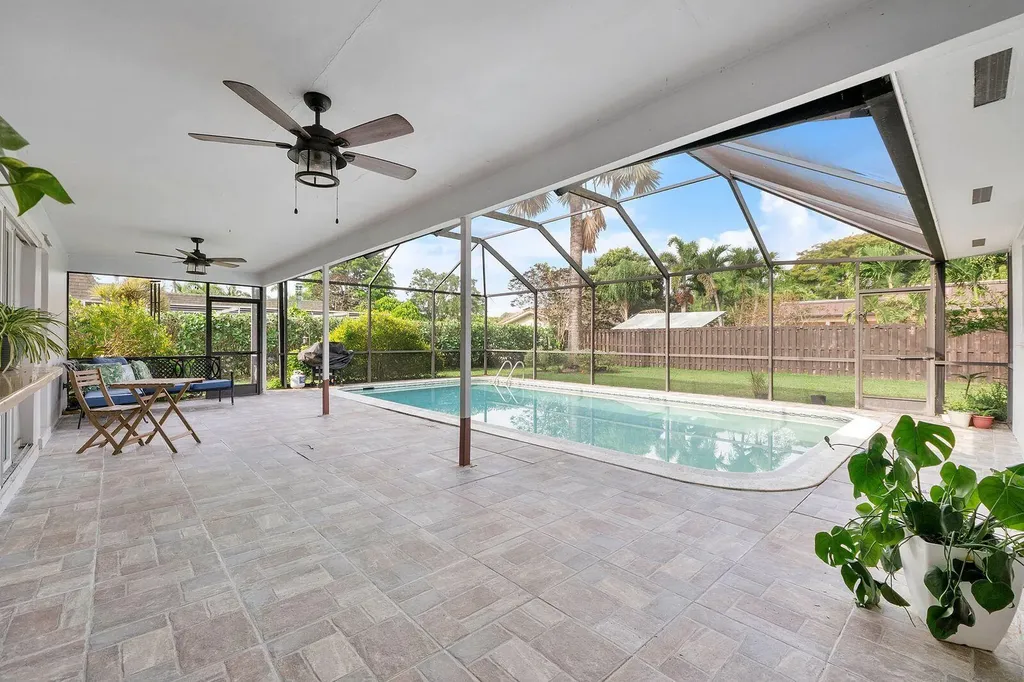 7307 SW 9th Court Plantation FL 33317