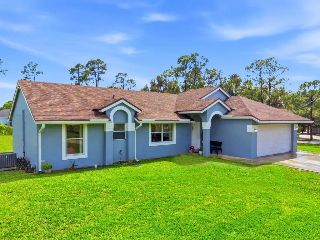 17770 93rd Road N The Acreage FL 33470