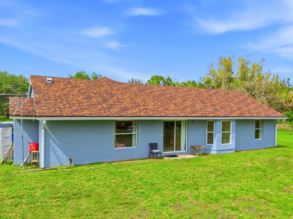 17770 93rd Road N The Acreage FL 33470