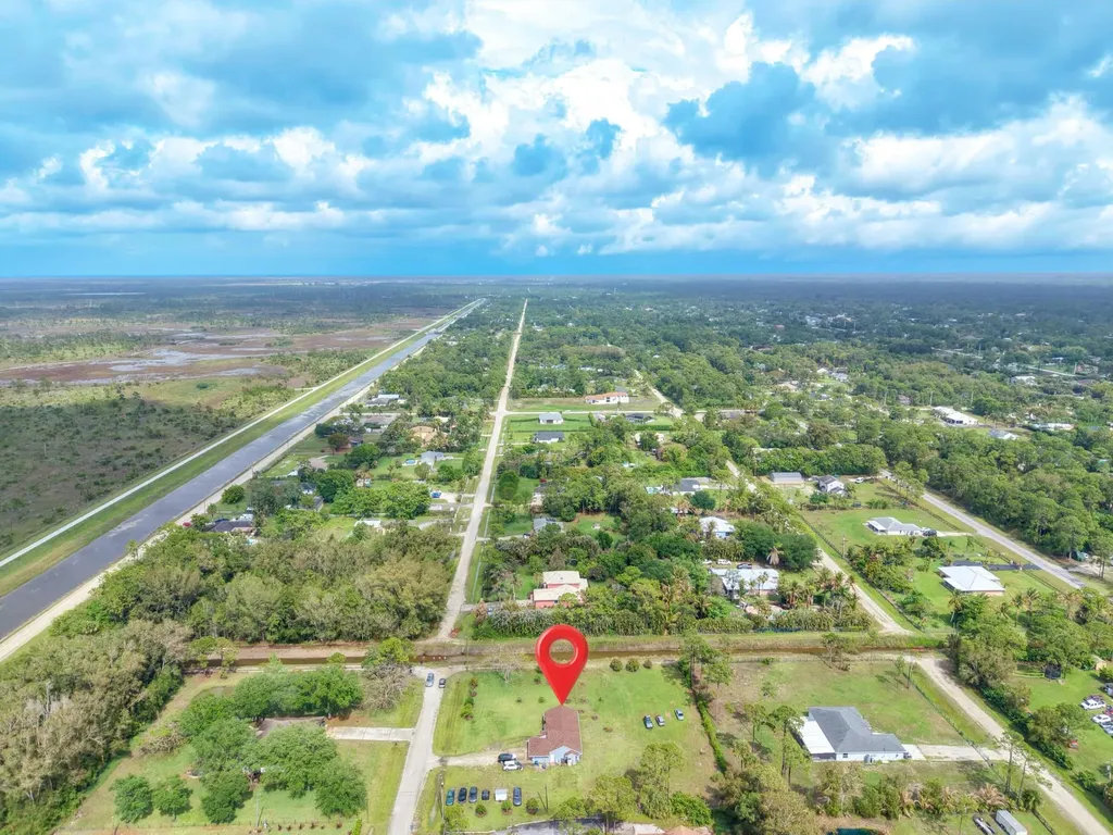 17770 93rd Road N The Acreage FL 33470