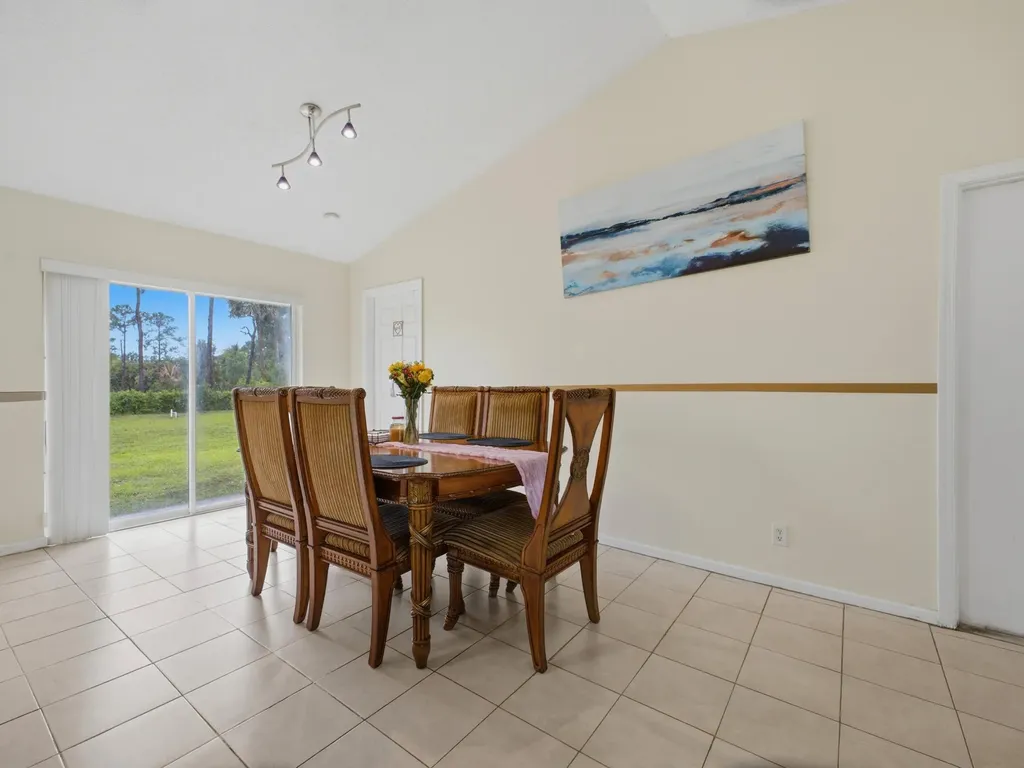 17770 93rd Road N The Acreage FL 33470