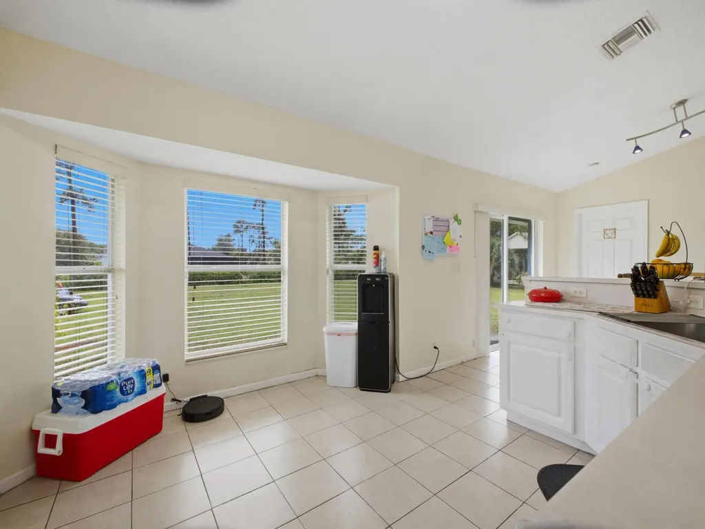 17770 93rd Road N The Acreage FL 33470