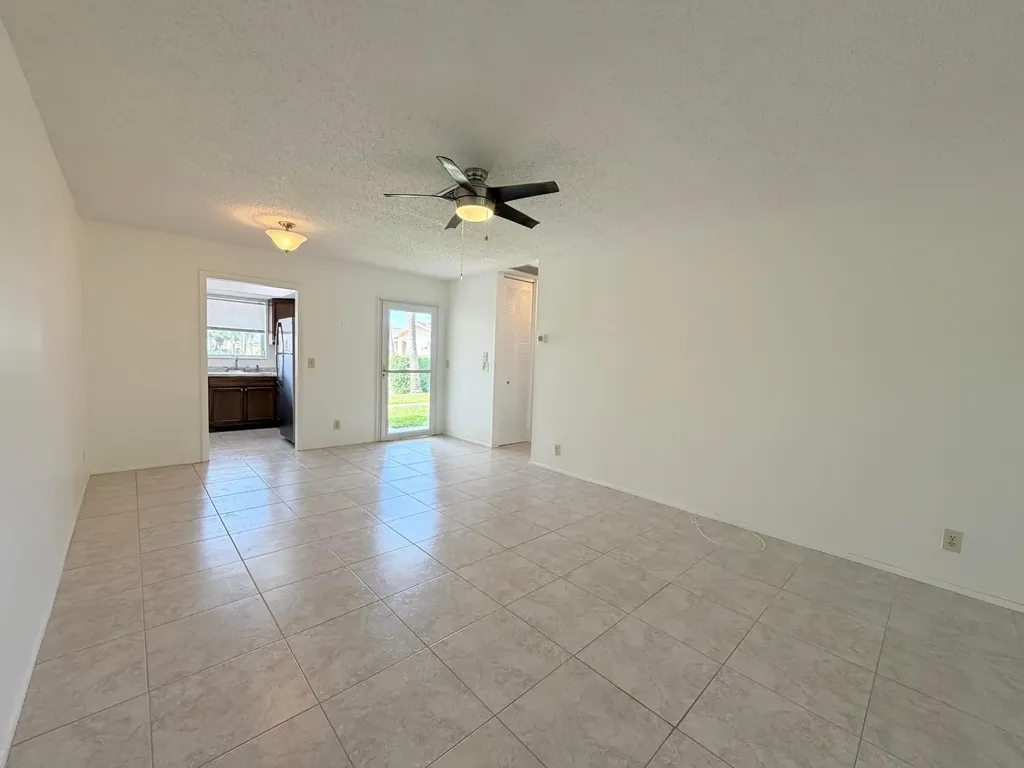 2607 Dudley Drive W West Palm Beach FL 33415