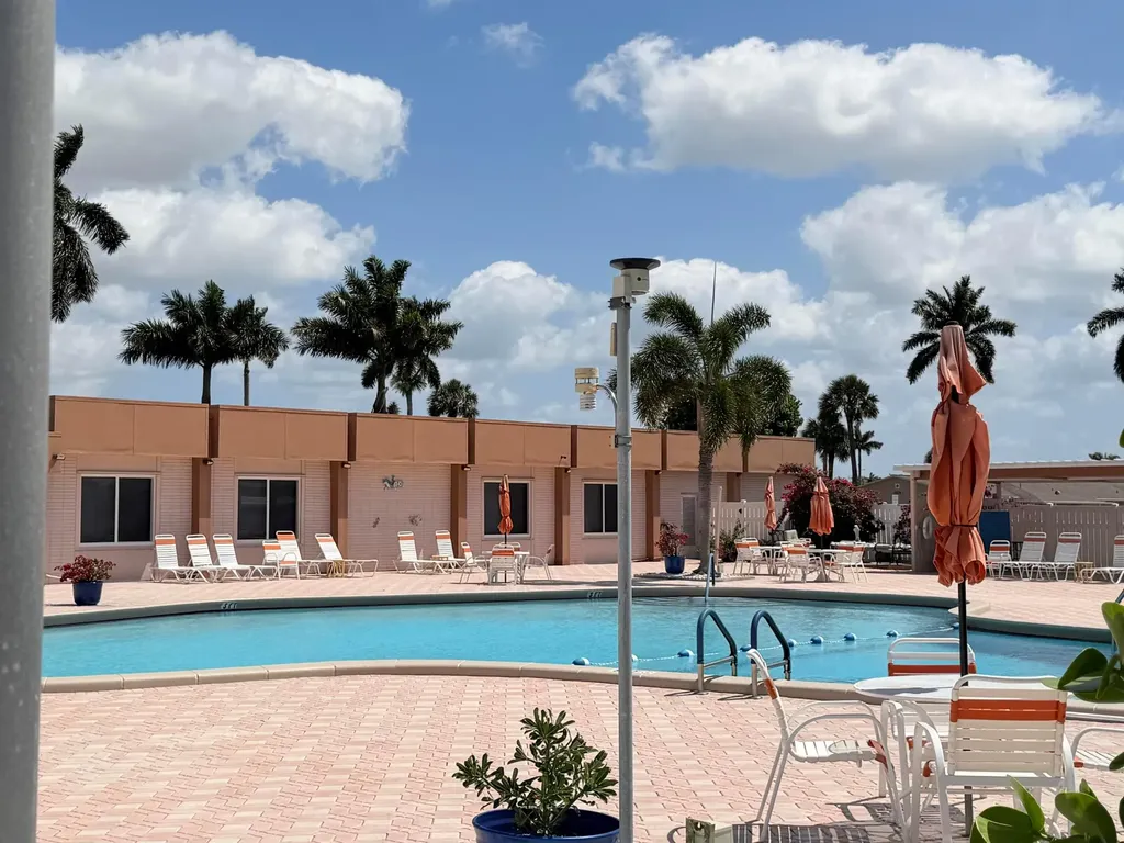 2607 Dudley Drive W West Palm Beach FL 33415