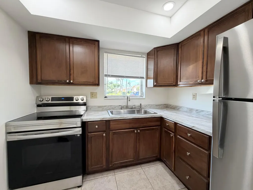 2607 Dudley Drive W West Palm Beach FL 33415
