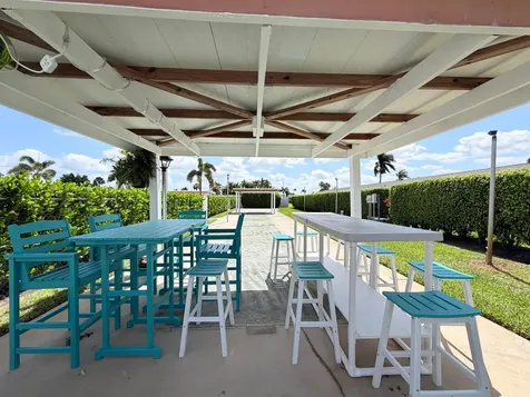 2607 Dudley Drive W West Palm Beach FL 33415