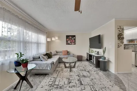 4302 Martinique Circle Coconut Creek FL 33066