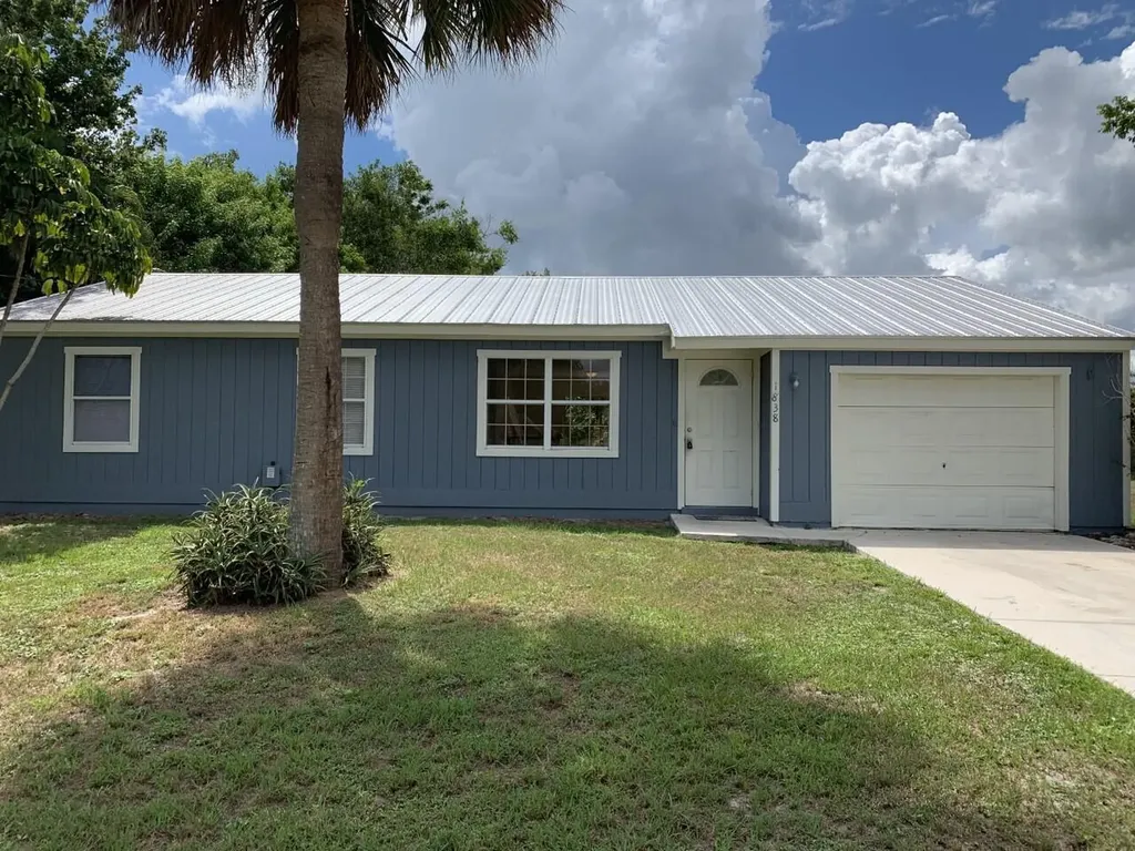 1838 SE North Buttonwood Drive Port St Lucie FL 34952
