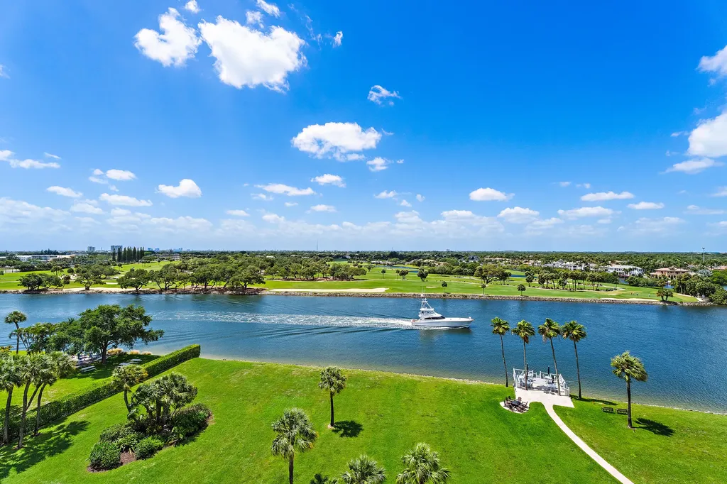 356 Golfview Road North Palm Beach FL 33408
