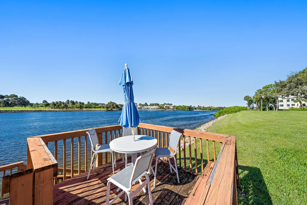 356 Golfview Road North Palm Beach FL 33408