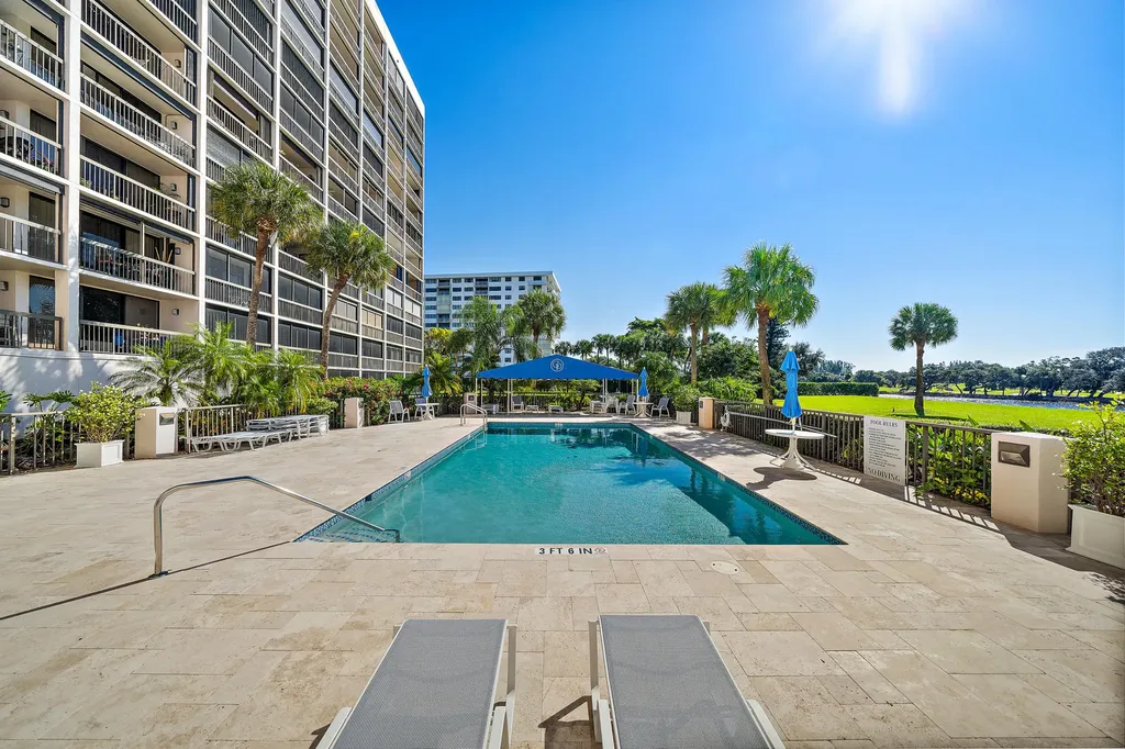 356 Golfview Road North Palm Beach FL 33408
