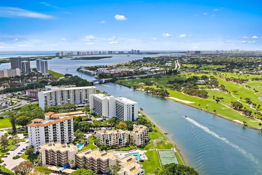 356 Golfview Road North Palm Beach FL 33408