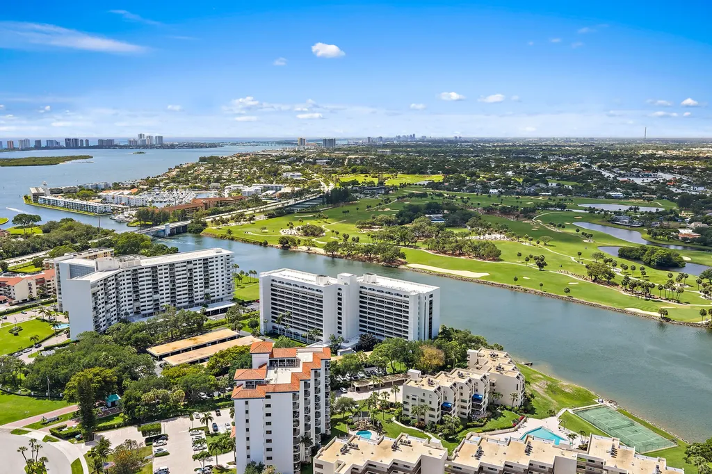 356 Golfview Road North Palm Beach FL 33408