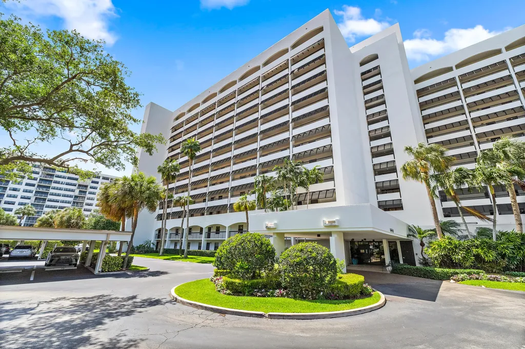 356 Golfview Road North Palm Beach FL 33408