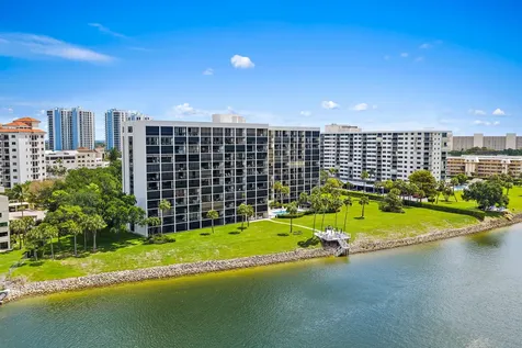 356 Golfview Road North Palm Beach FL 33408