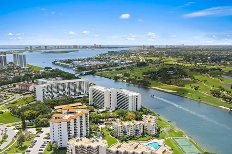 356 Golfview Road North Palm Beach FL 33408