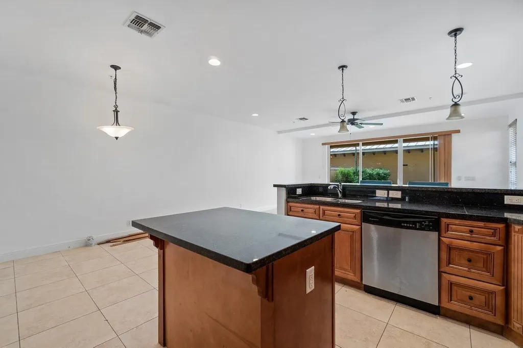 811 S Federal Highway Lake Worth Beach FL 33460