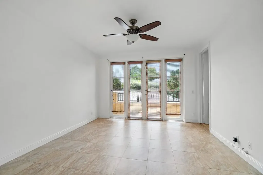 811 S Federal Highway Lake Worth Beach FL 33460