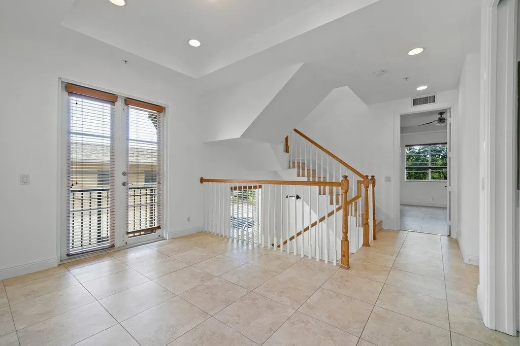 811 S Federal Highway Lake Worth Beach FL 33460