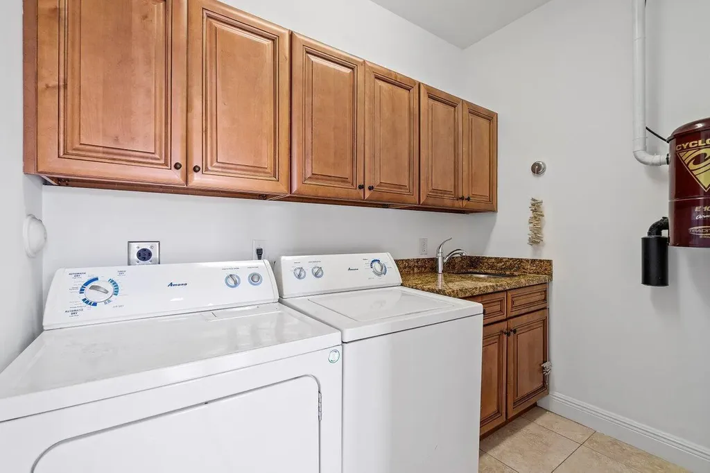 811 S Federal Highway Lake Worth Beach FL 33460