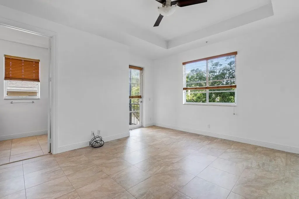 811 S Federal Highway Lake Worth Beach FL 33460