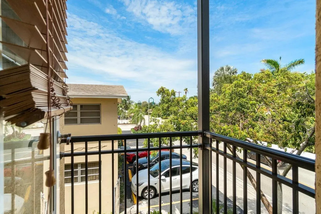 811 S Federal Highway Lake Worth Beach FL 33460