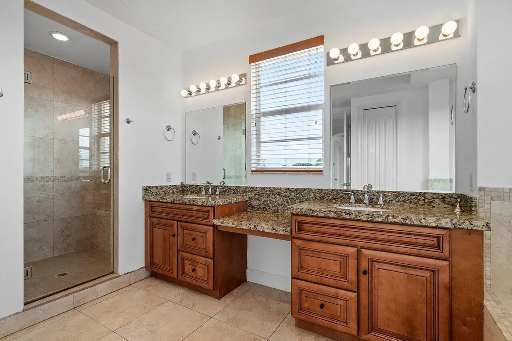 811 S Federal Highway Lake Worth Beach FL 33460