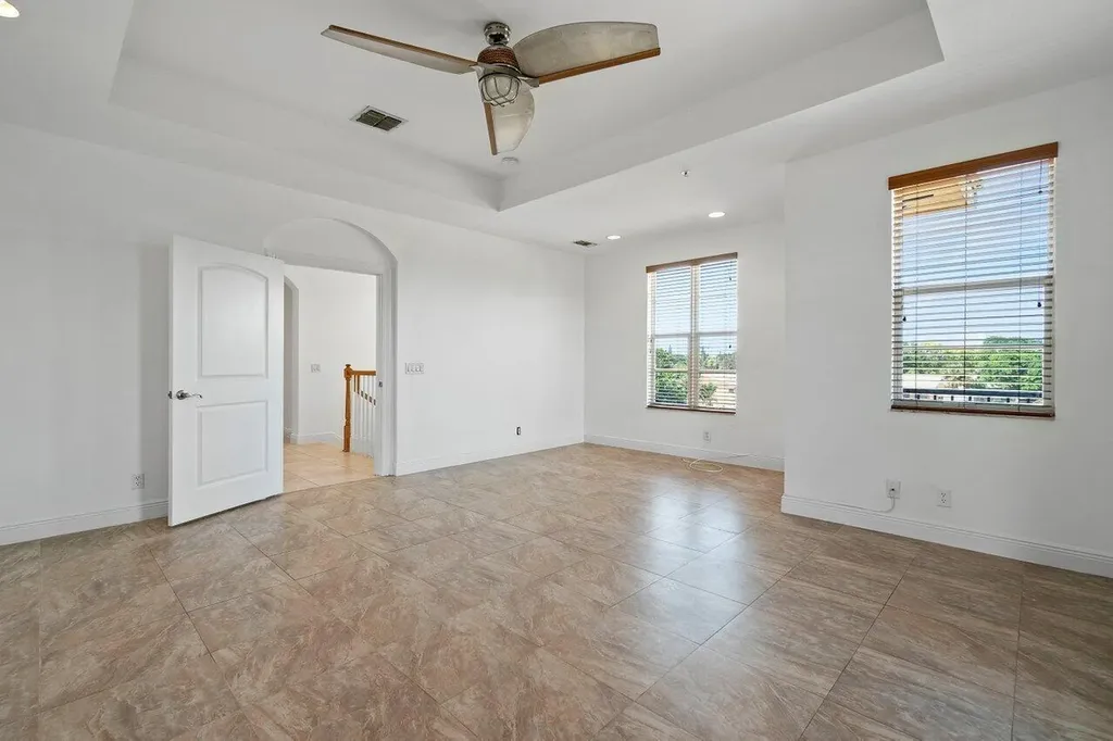 811 S Federal Highway Lake Worth Beach FL 33460
