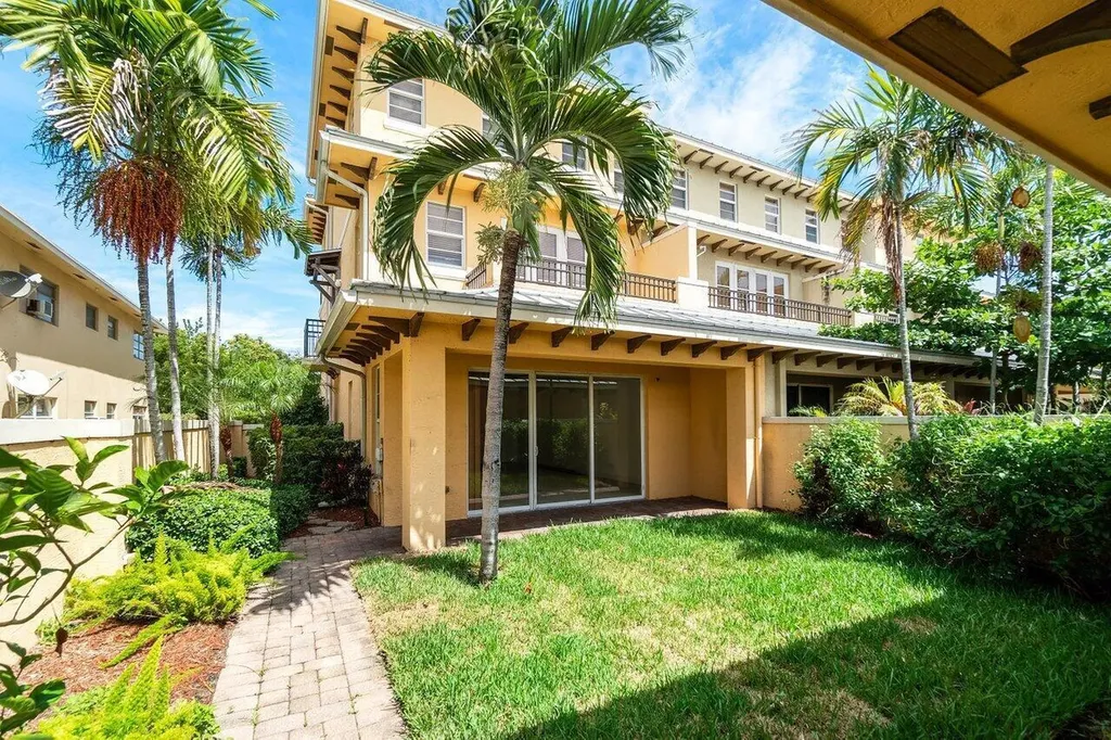 811 S Federal Highway Lake Worth Beach FL 33460