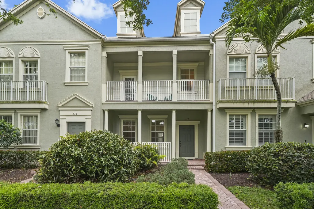 174 W Thatch Palm Circle Jupiter FL 33458