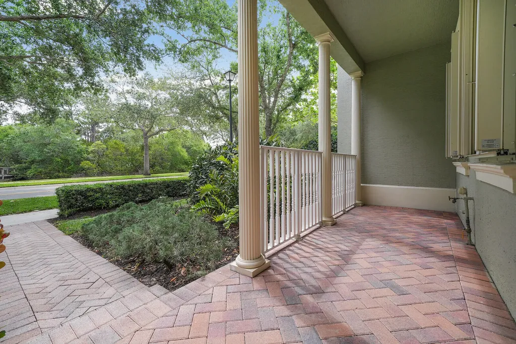 174 W Thatch Palm Circle Jupiter FL 33458