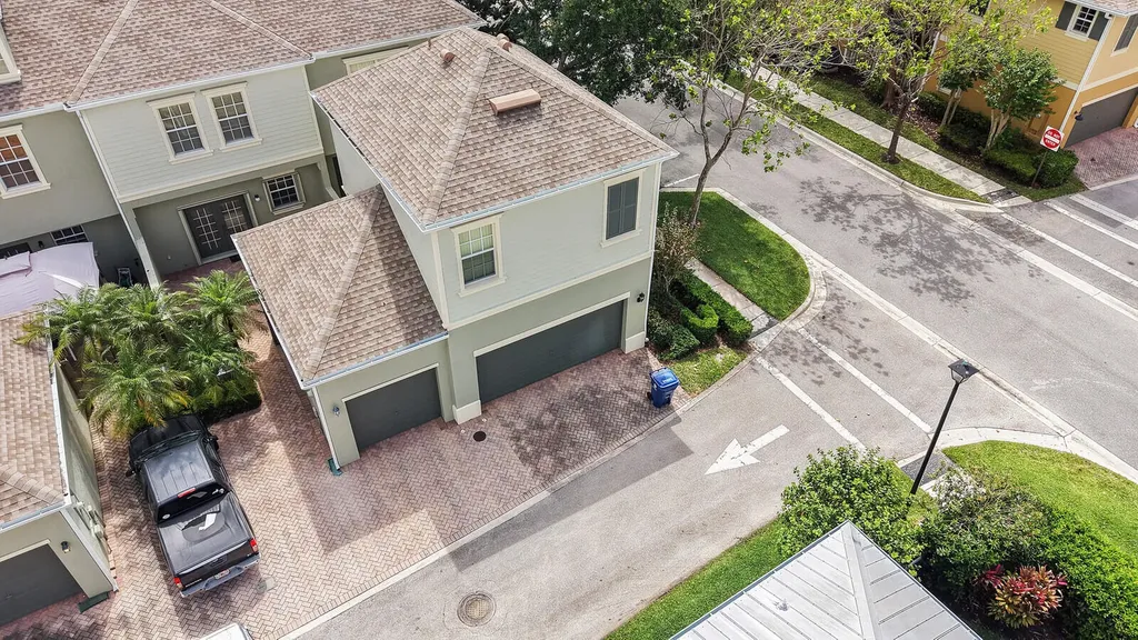 174 W Thatch Palm Circle Jupiter FL 33458