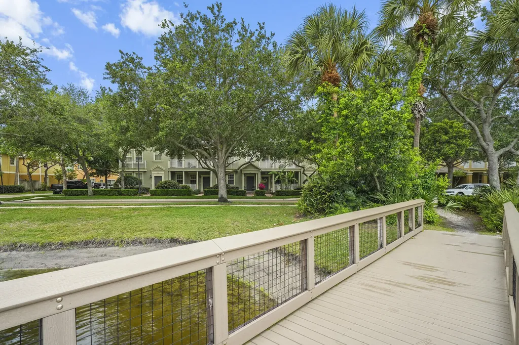 174 W Thatch Palm Circle Jupiter FL 33458
