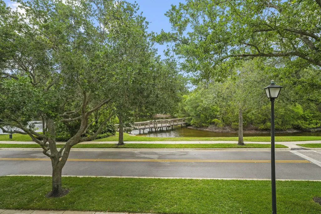 174 W Thatch Palm Circle Jupiter FL 33458